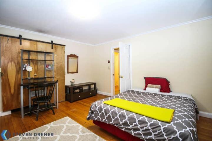 Town Plot Waterbury Apartment Bilik gambar